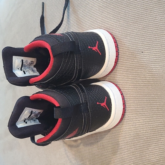 Jordan Nike - Picture 4 of 6